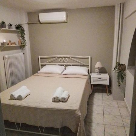 George House Apartment Larissa Luaran gambar
