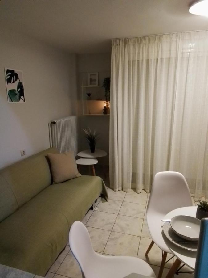 George House Apartment Larissa Luaran gambar